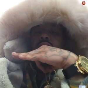 Meet your Posher, Raymond